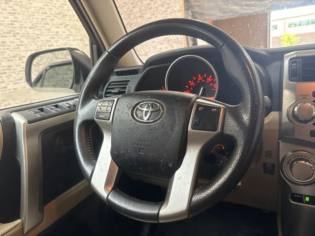 Used 2010 Blizzard Pearl Toyota SR5 image 17