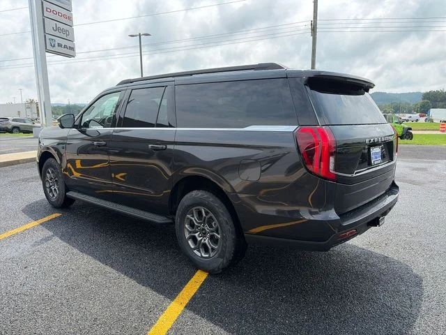 New 2027 Dark Matter Gray Metallic Ford MAX Active image 5