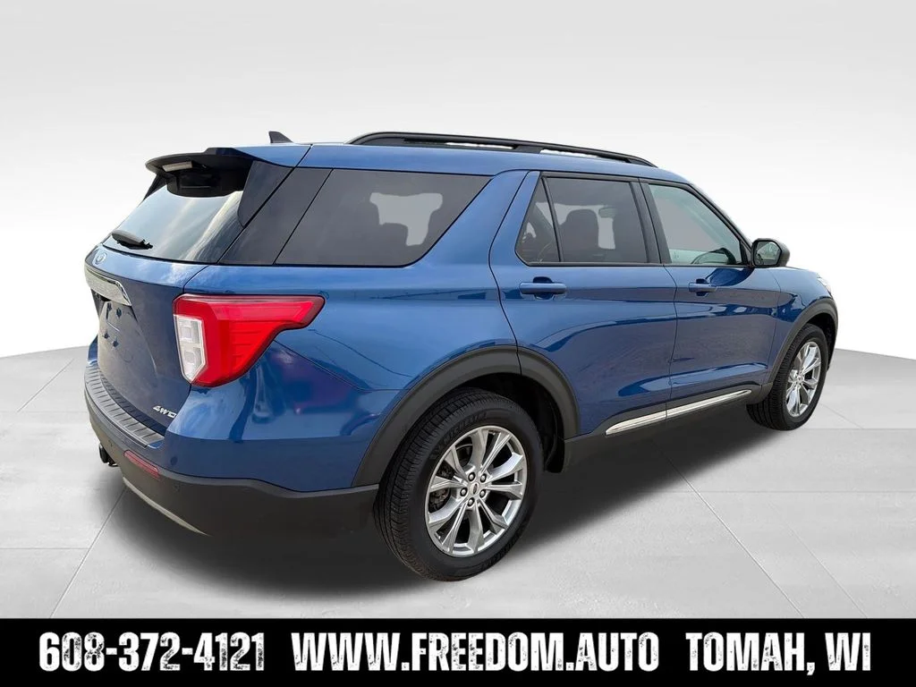 Used 2022 Blue Metallic Ford XLT image 8