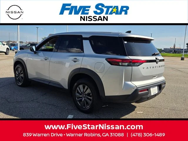 Used 2024 Silver Nissan S image 9