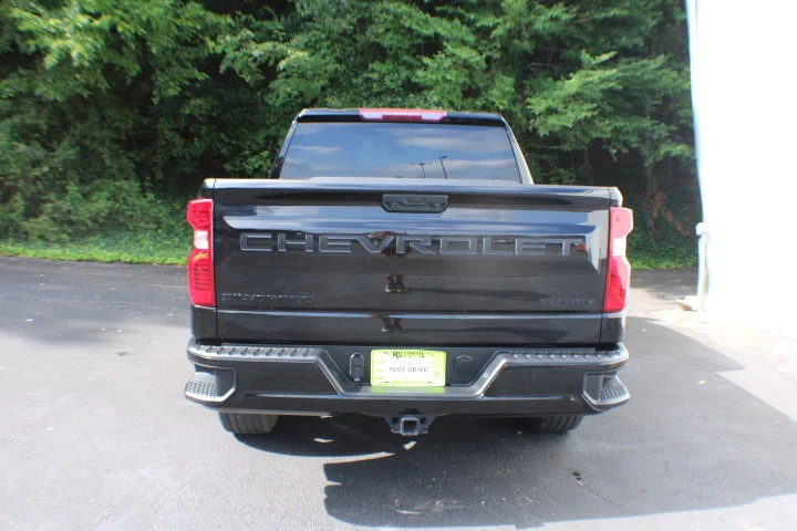 Used 2024 Black Chevrolet Custom image 15
