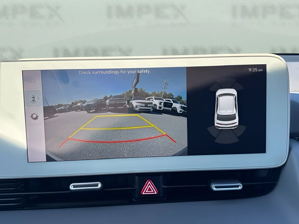 Used 2023 Gray Hyundai SEL image 19