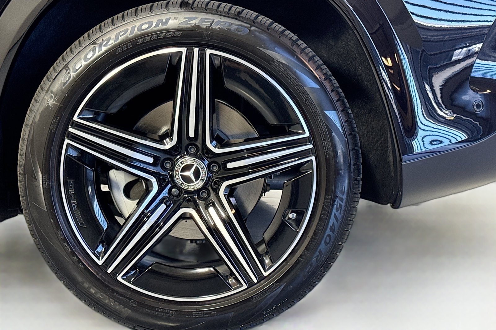 New 2026 Obsidian Black Metallic Mercedes-Benz GLE 350 image 29
