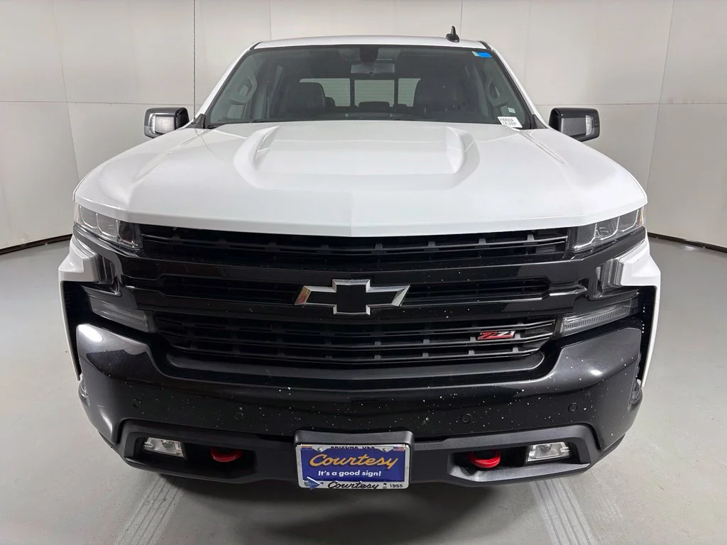 Used 2022 White Chevrolet LT Trail Boss image 4