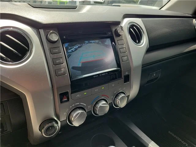 Used 2018  Toyota  image 14