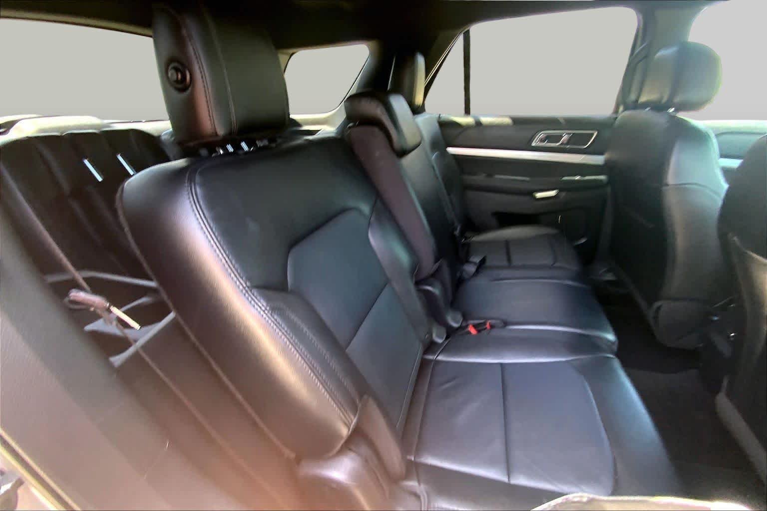 Used 2016 Ingot Silver Ford XLT image 19