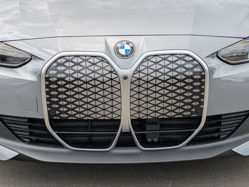 New 2026 Gray BMW eDrive40 image 37