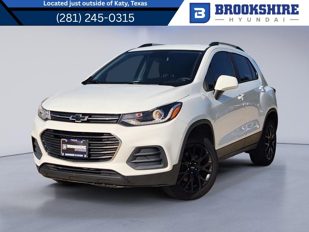 Used 2022 Summit White Chevrolet LT image 1