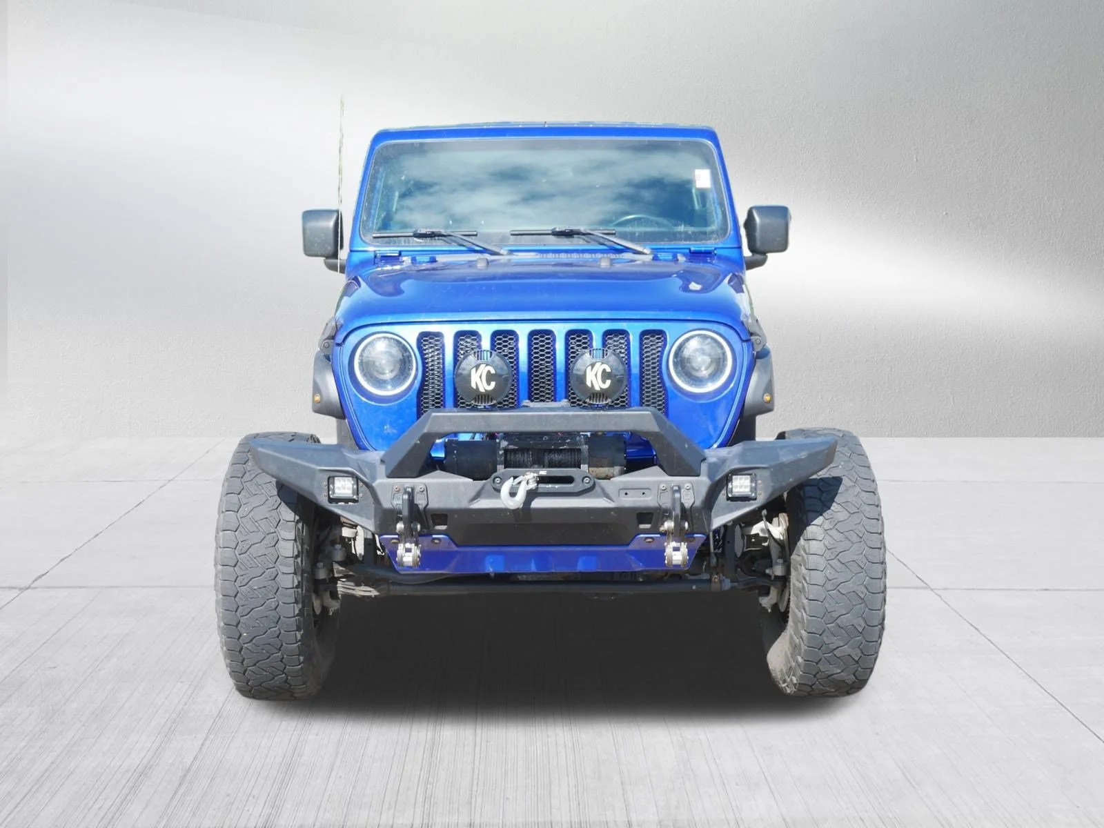 Used 2019 Jeep Wrangler Unlimited Sport S with VIN 1C4HJXDG5KW680025 for sale in Cambridge, Minnesota