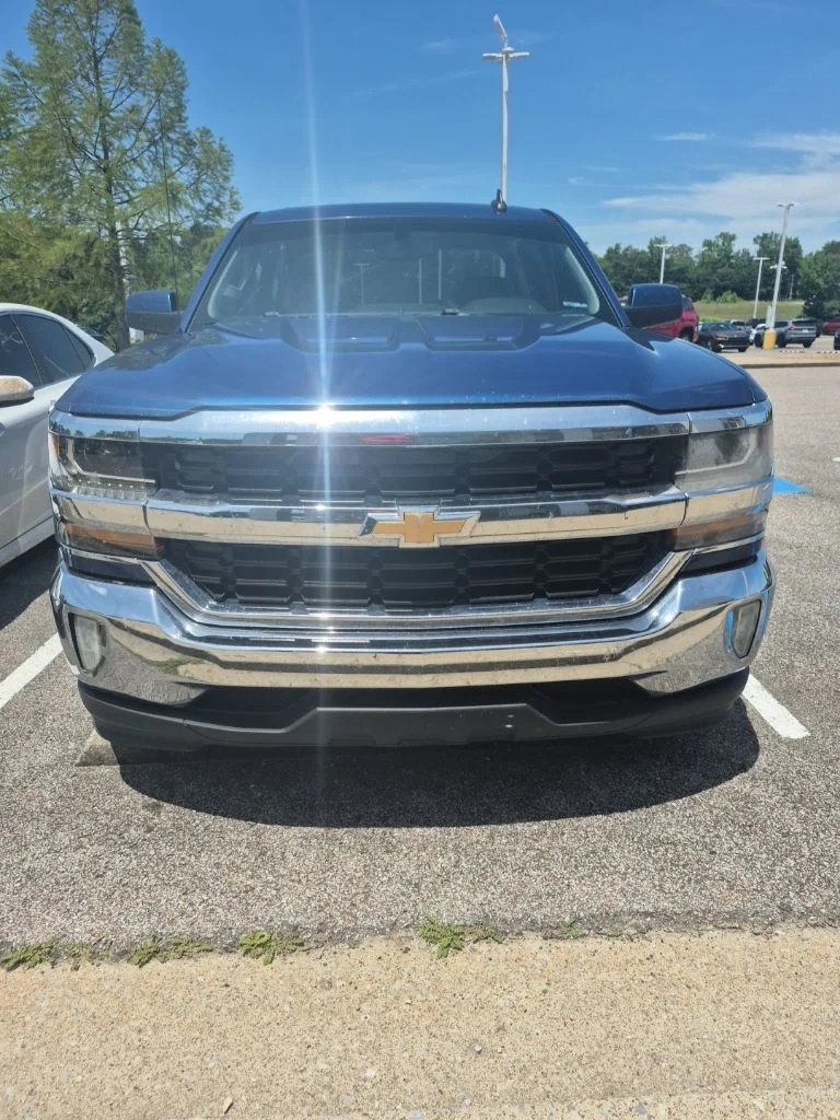 Used 2016 Blue Chevrolet LT image 6
