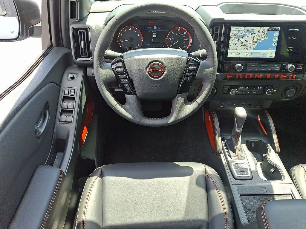 2026 Nissan Frontier — photo 6