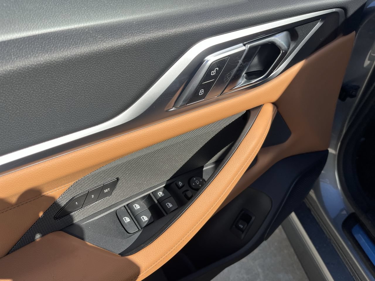 Used 2026 Skyscraper Grey Metallic BMW eDrive40 image 19