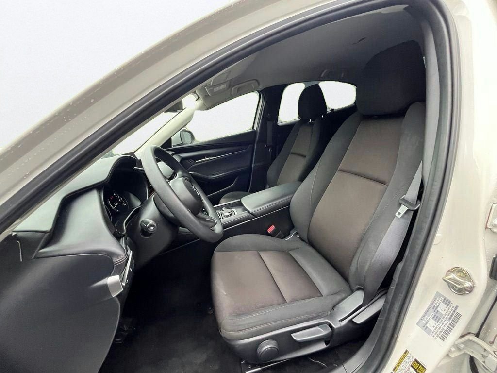 Certified Used 2024 White Mazda 2.5 S image 10