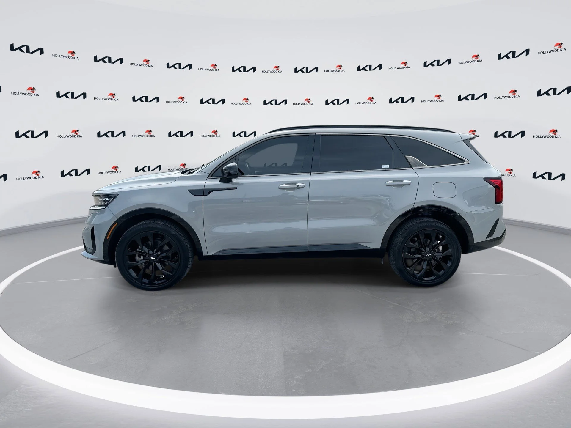Certified Used 2022 Wolf Gray Kia SX image 5