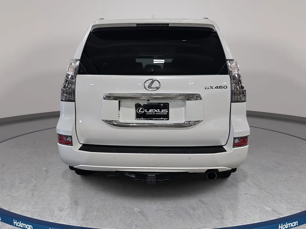 Used 2017 White Lexus 460 Luxury image 7
