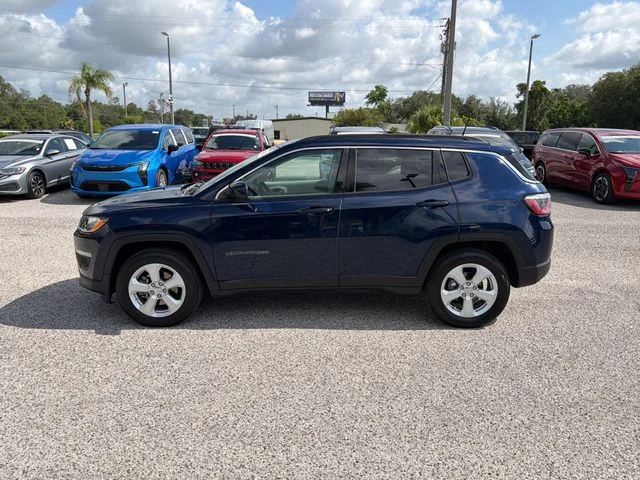 Used 2019 Blue Jeep Latitude image 16