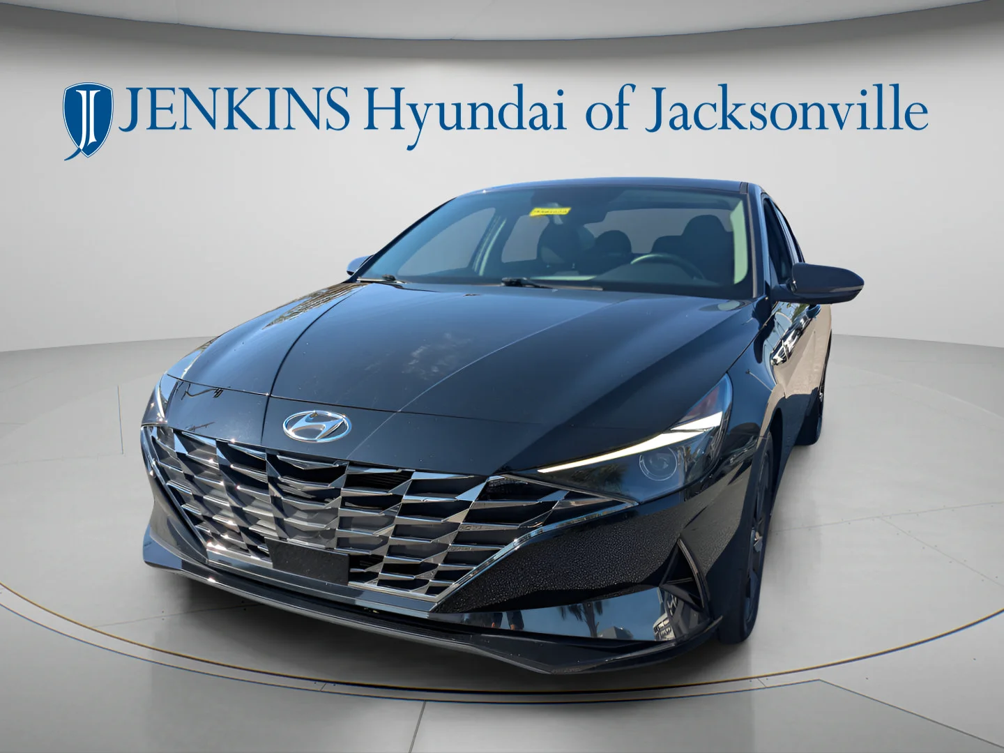 Used 2022 Phantom Black Hyundai SEL image 7