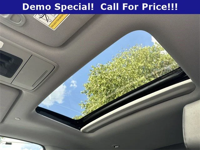Certified Used 2025 Solar Silver Metallic Acura FWD image 51