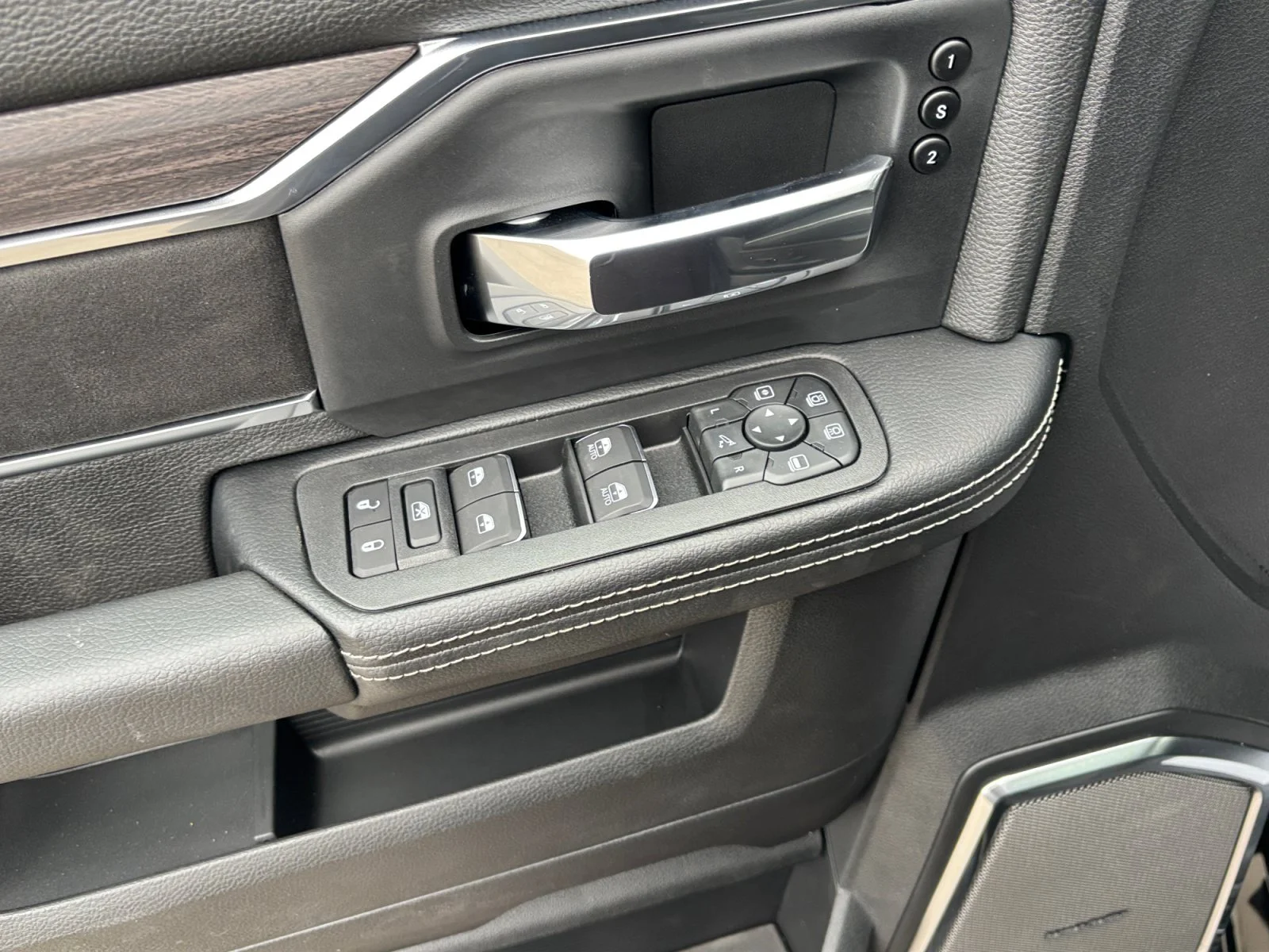 New 2027 Diamond Black Crystal Pearl Ram Laramie image 11