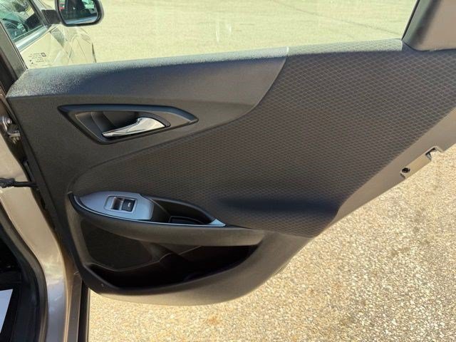 Used 2024 Mineral Gray Metallic Chevrolet LT image 17