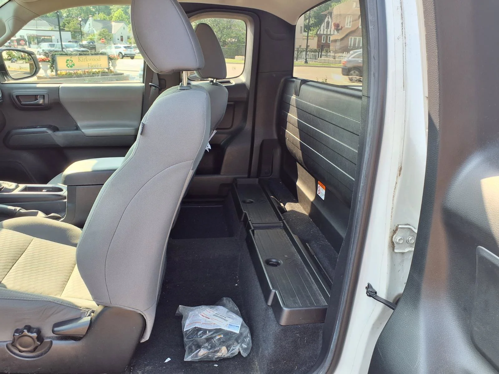 Certified Used 2022 White Toyota SR image 20