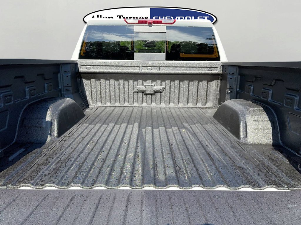 New 2026 Summit White Chevrolet RST image 7