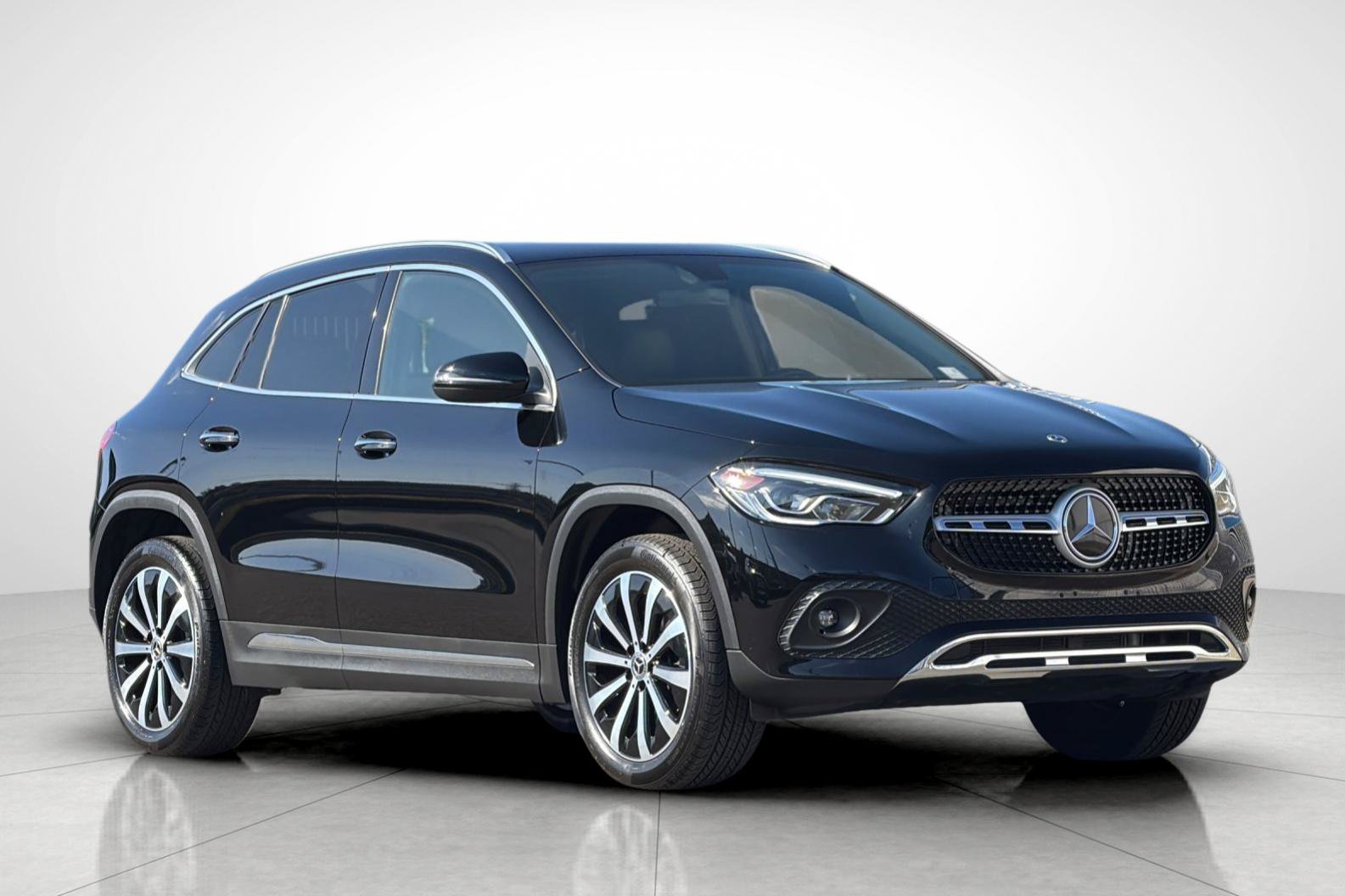 Used 2023 Black Mercedes-Benz GLA 250 image 28