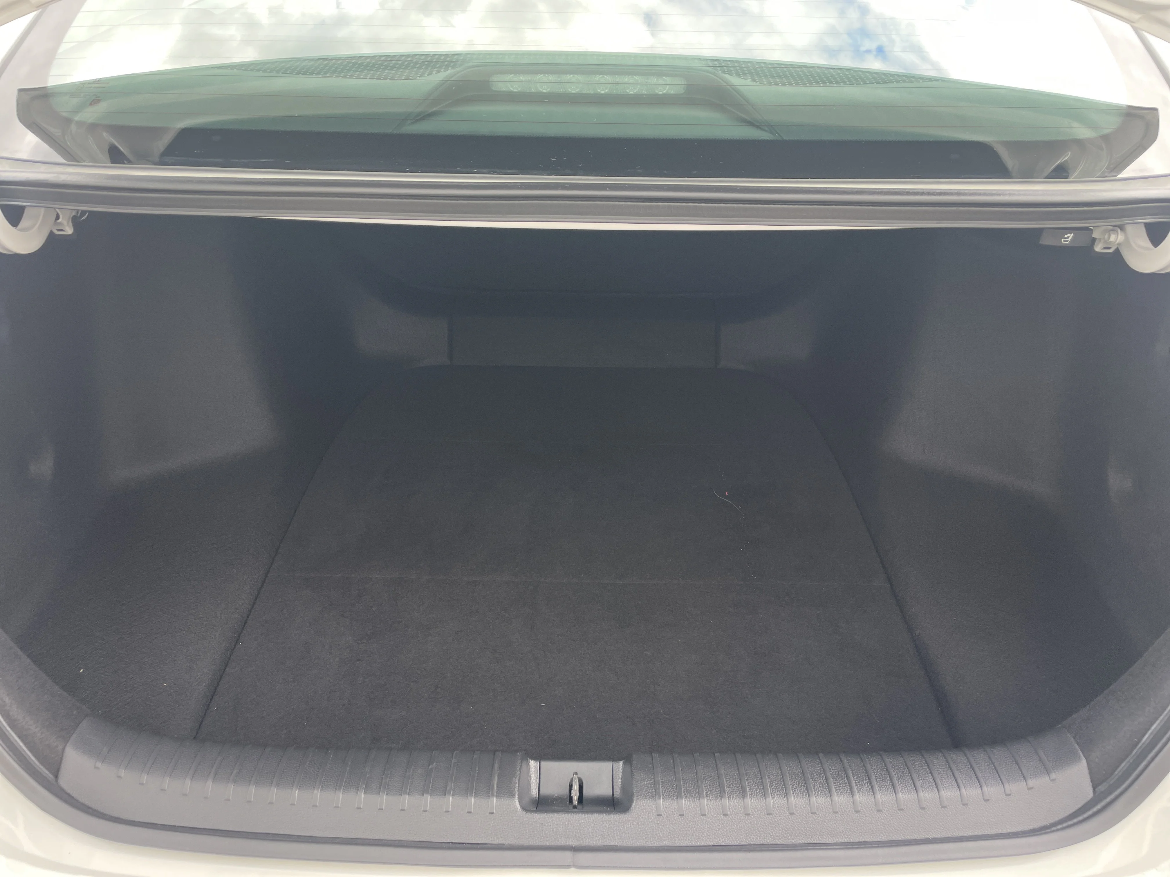 2025 Honda Accord LX - Photo 38