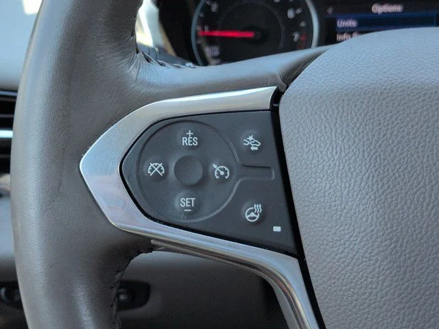 Used 2020 White Chevrolet 3LT image 25