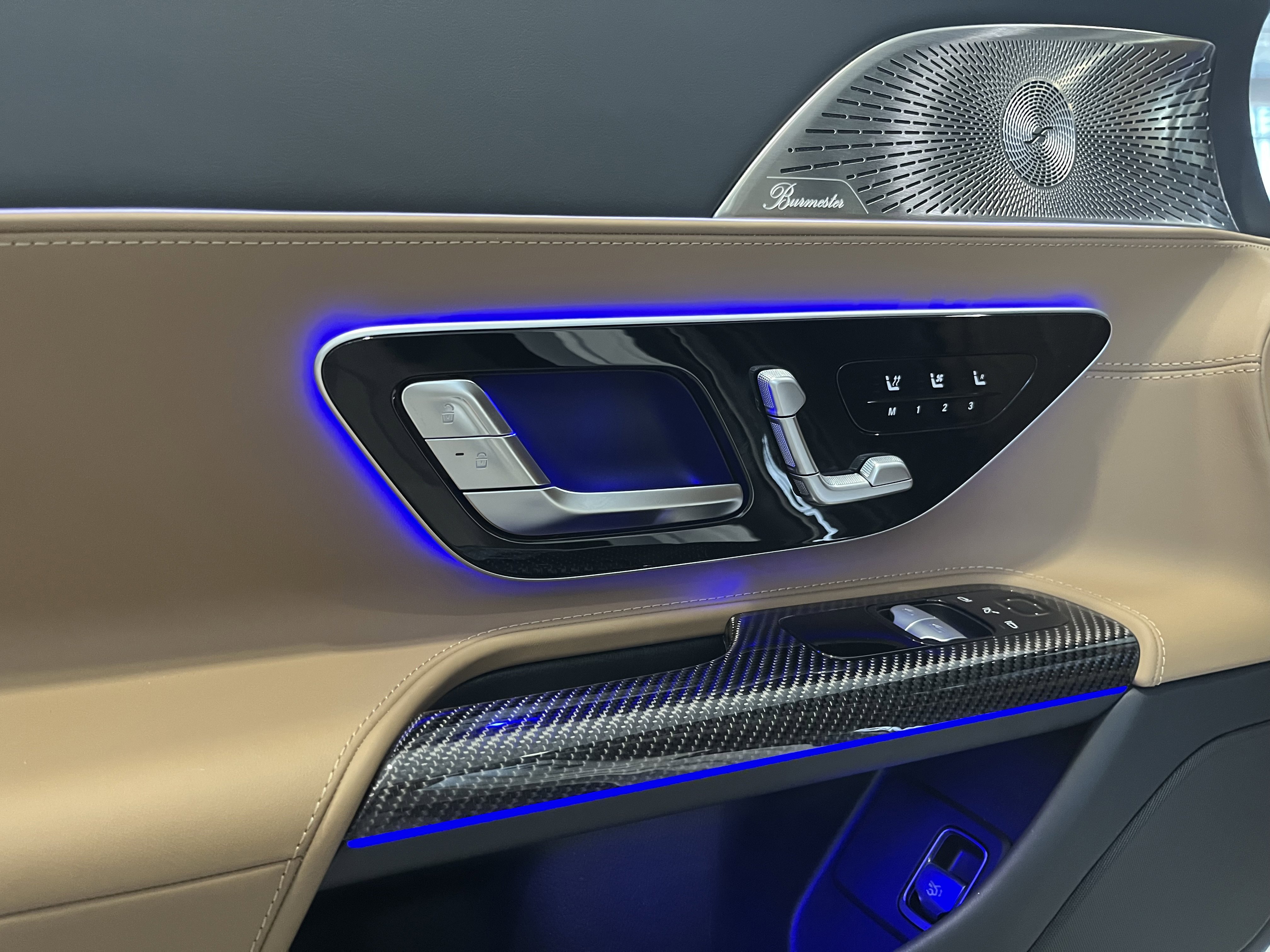 New 2026 MANUFAKTUR Moonlight White Magno Mercedes-Benz AMG® GT 55 image 11