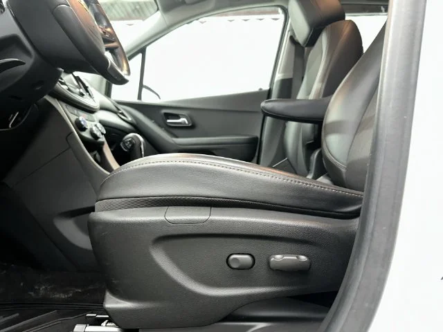 Used 2021 Beige Chevrolet LT image 17