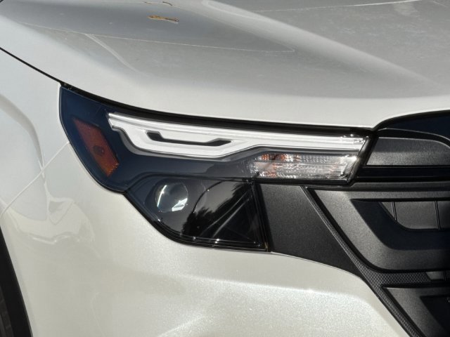 New 2026 CRYSTAL WHITE PEARL Subaru Standard Model image 31