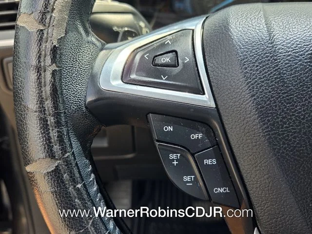 Used 2017 Gray Ford SEL image 27
