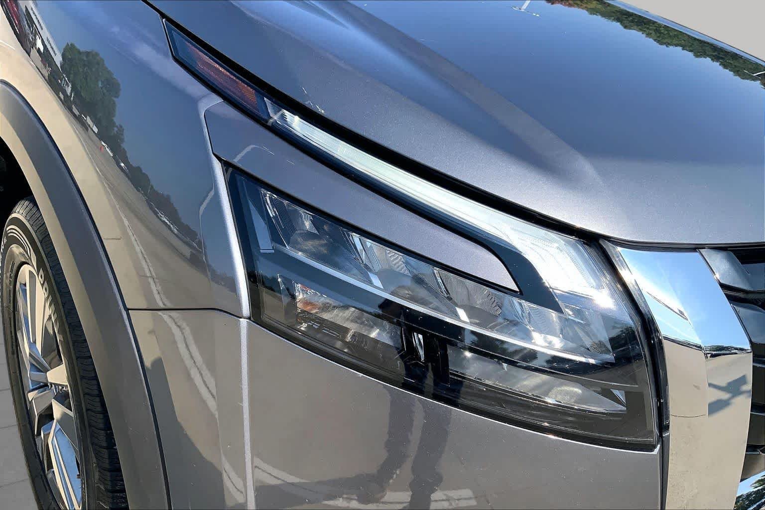 Used 2024 Gun Metallic Nissan SV image 26