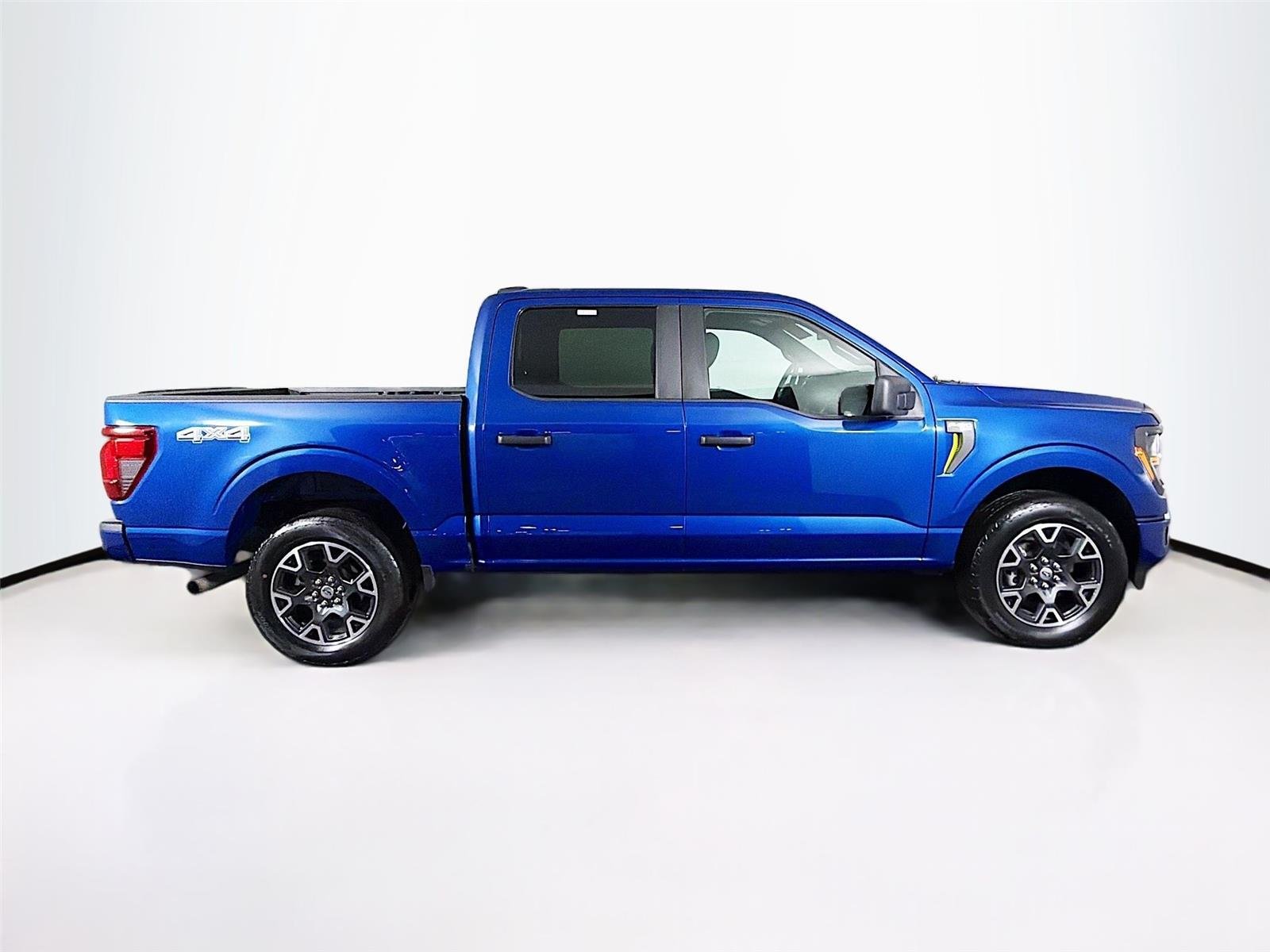 Used 2024 Atlas Blue Ford STX image 8
