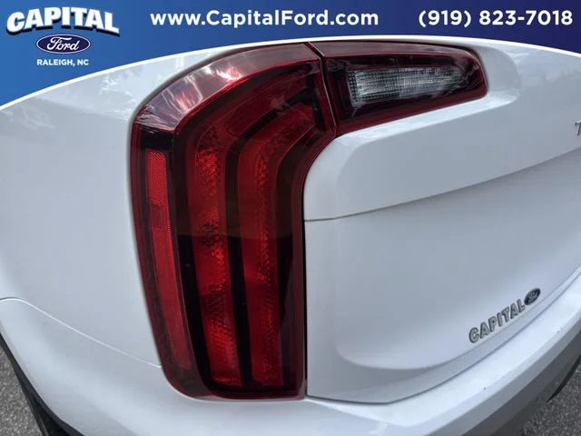 Used 2025 White Kia S image 15
