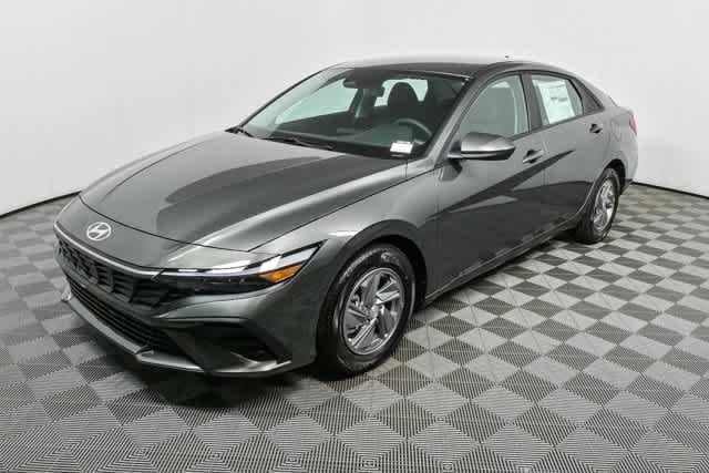 New 2026 Amazon Gray Hyundai SE image 27