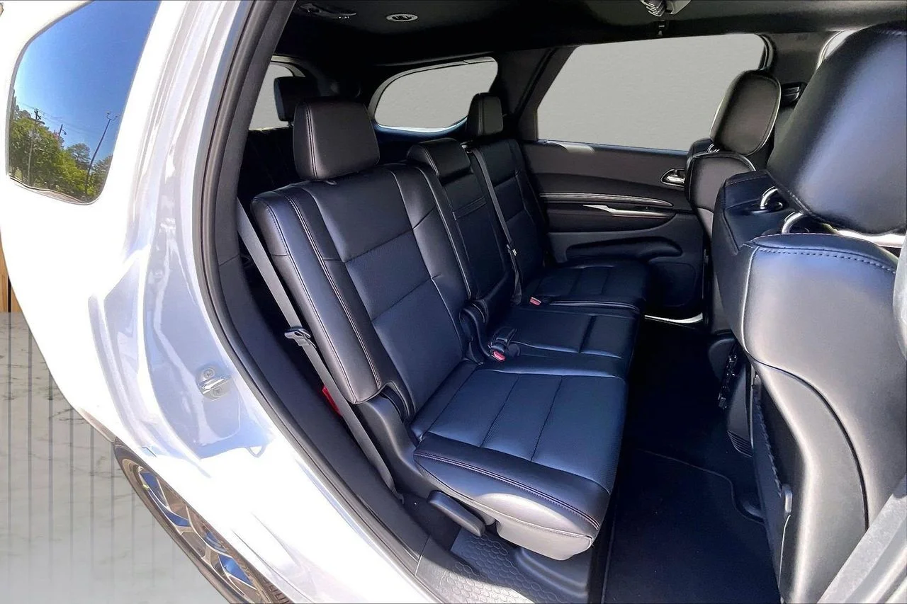 New 2026 White Knuckle Clear-Coat Exterior Paint Dodge  image 21