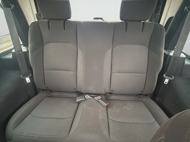 Used 2020 Silver Jeep Sport S image 40