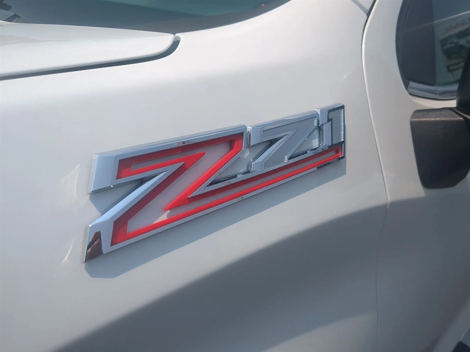 Used 2022 Iridescent Pearl Tricoat Chevrolet LTZ image 33