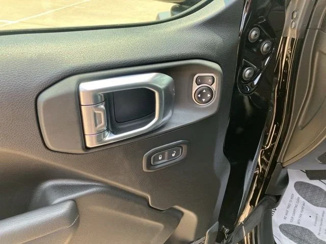 2025 Jeep Wrangler 4-Door Sport S - Photo 9