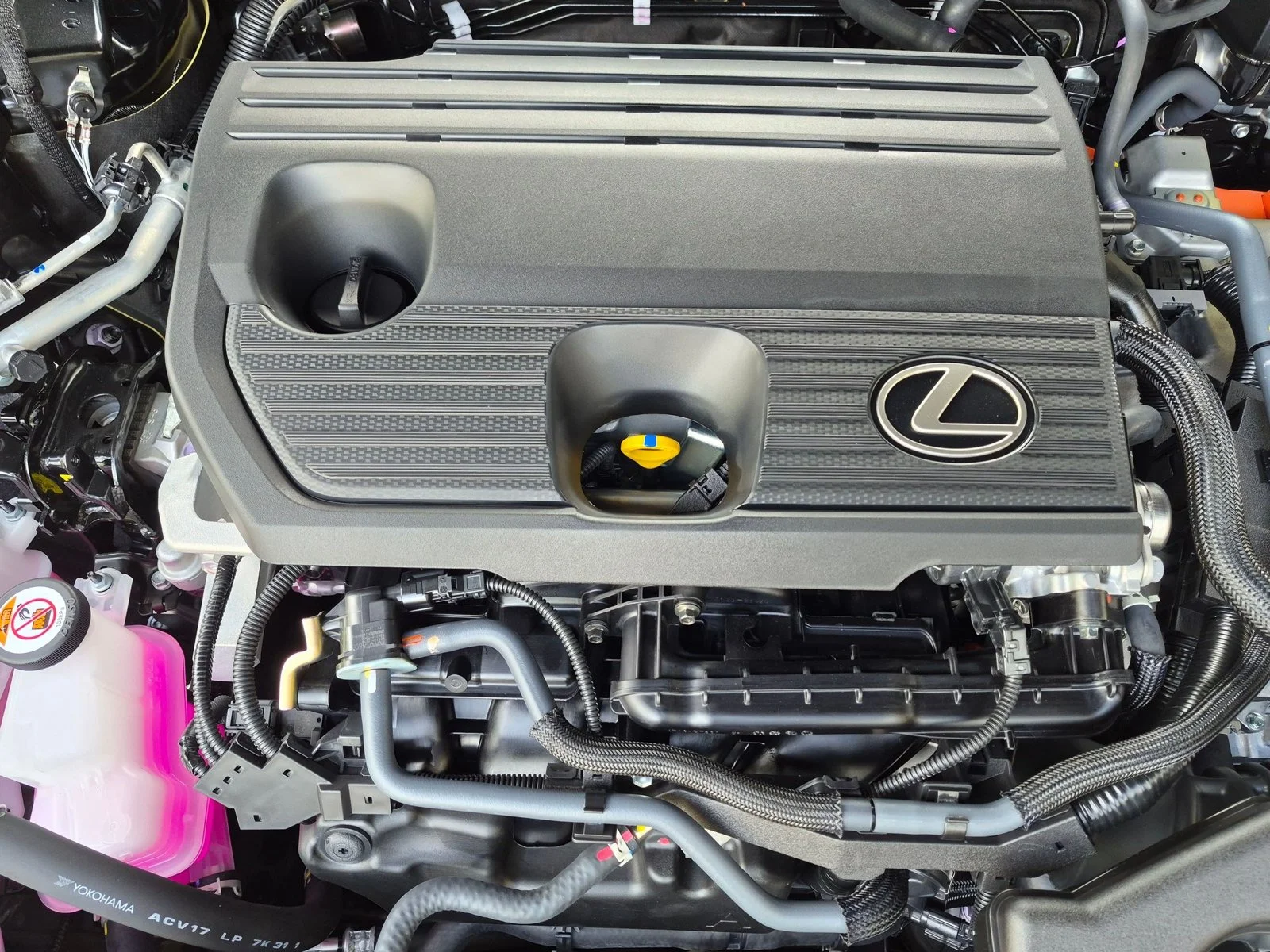 New 2026 Caviar Lexus ES 350h PREMIUM image 16