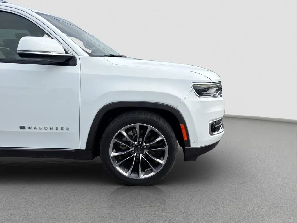 Used 2022 White Jeep Series III image 23