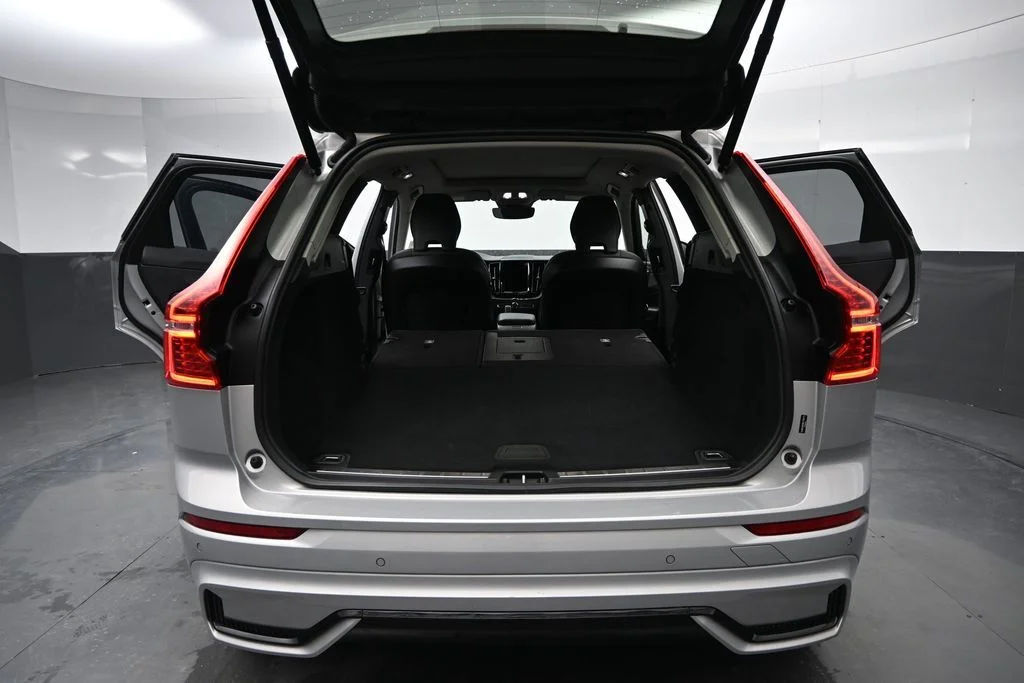 Certified Used 2025 Silver Dawn Volvo Plus image 20