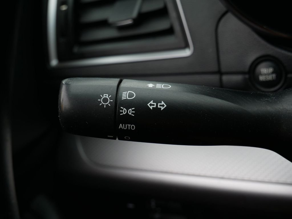 Used 2015 Black Subaru 2.5i image 20
