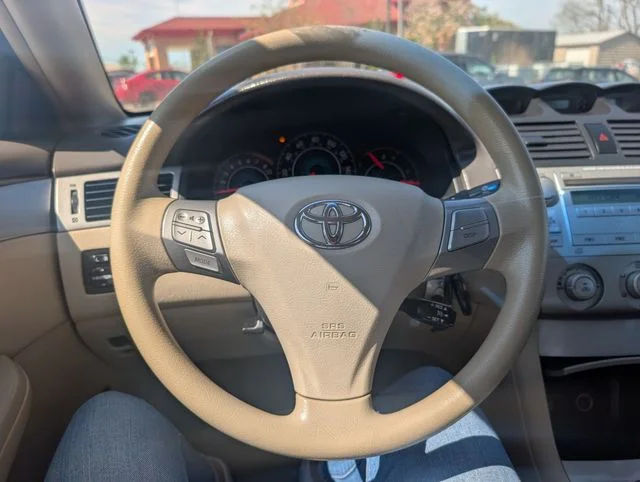 Used 2008 White Toyota  image 10