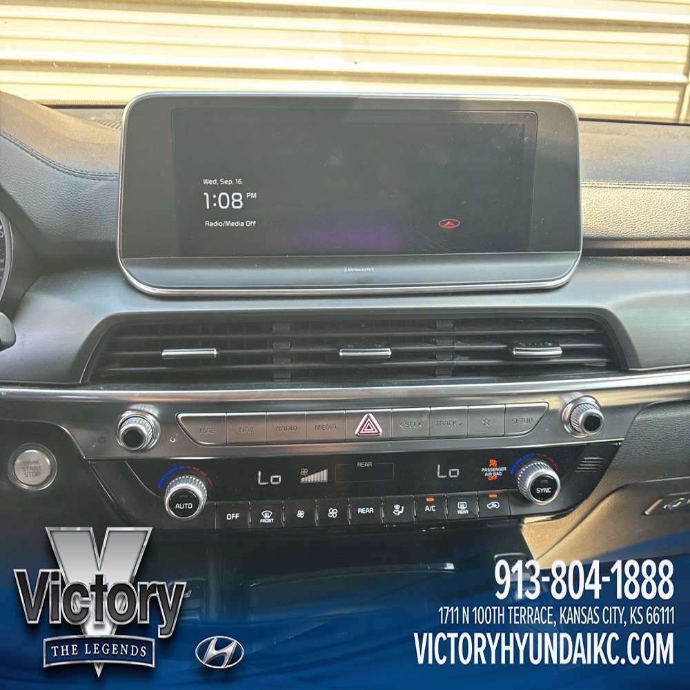 Used 2022 Black Kia S image 7
