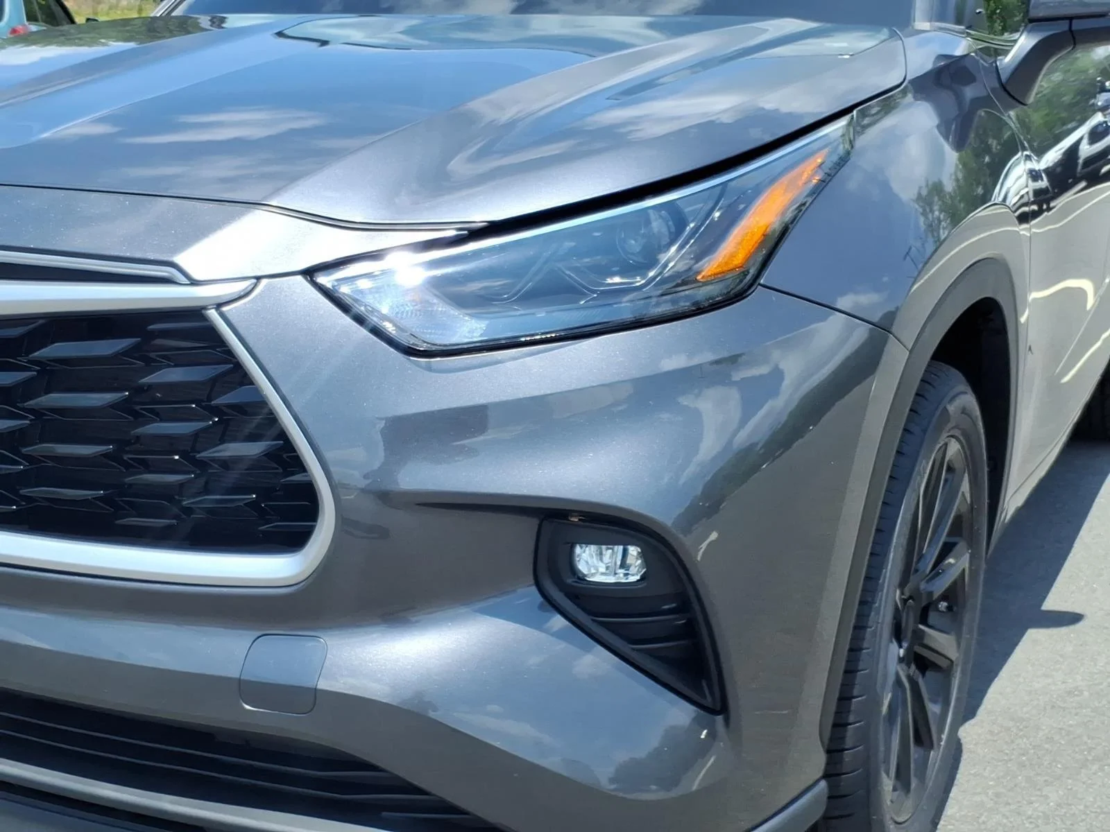Used 2023 Magnetic Gray Metallic Toyota XLE image 16