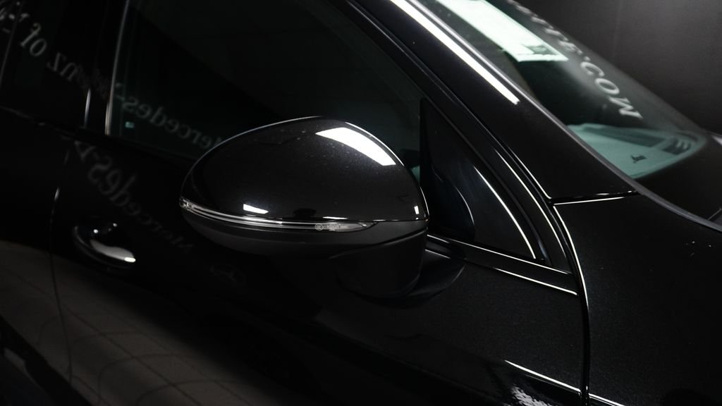 Certified Used 2023 Black Mercedes-Benz GLC 300 image 8