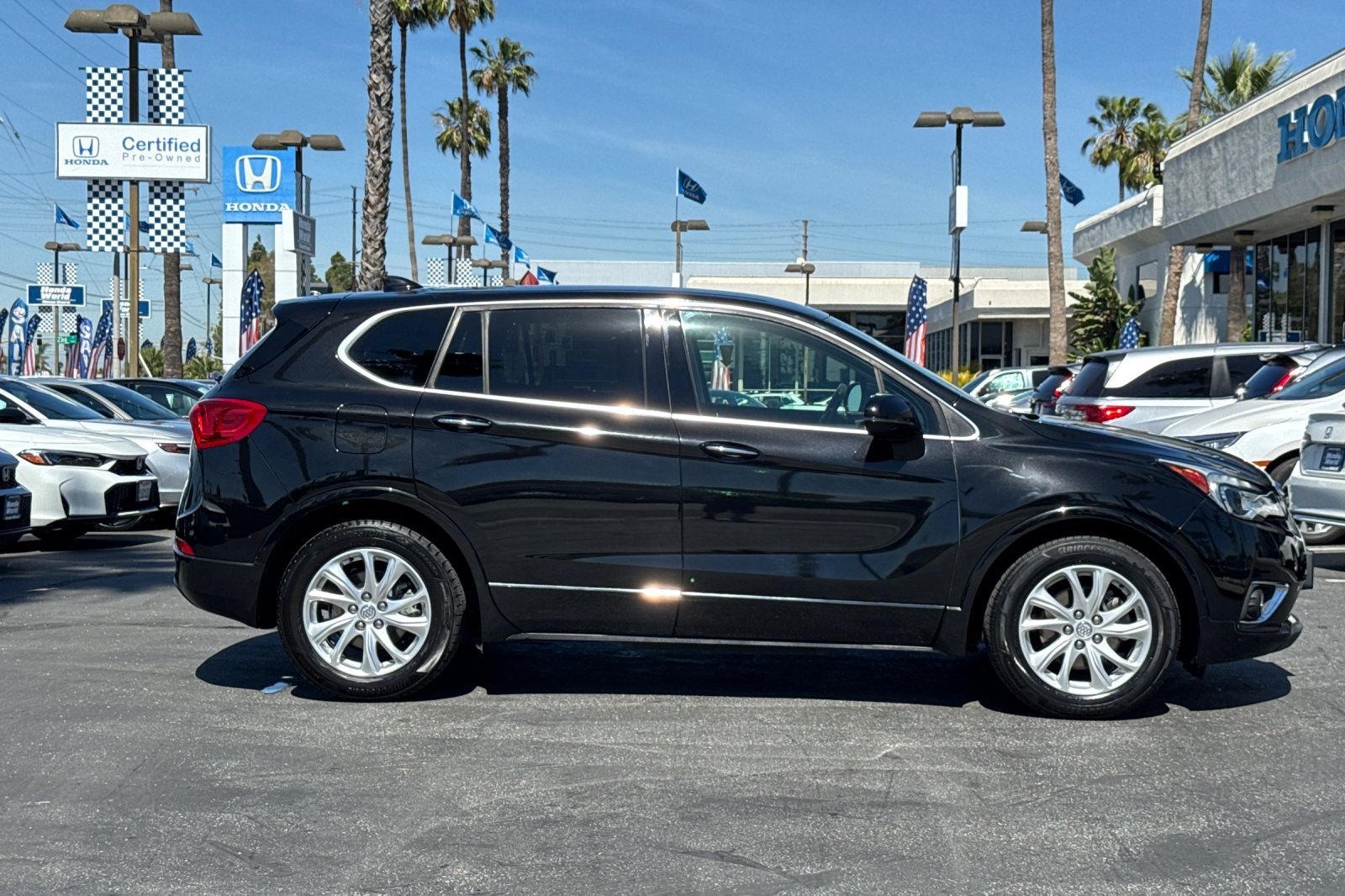 Used 2019 Ebony Twilight Metallic Buick Preferred image 3